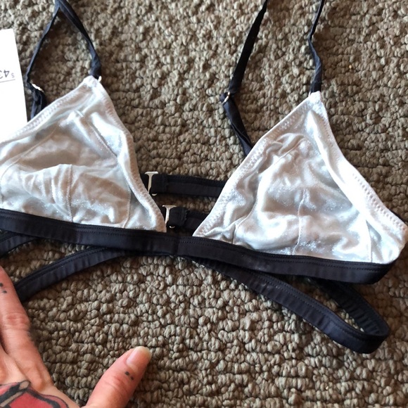 Kendall + Kylie Shine & Sheer bra XS - Picture 3 of 4